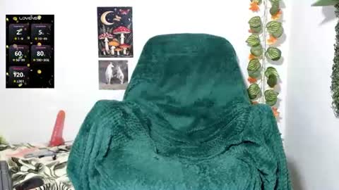 Snapshot of dany_milk chatting on July 5, 2026, 4:19 am dany_milk online show from July 5, 2026, 4:19 am