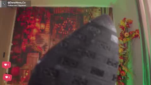 Snapshot of dany_nova_co chatting on October 30, 2025, 9:15 pm Dany Nova online show from October 30, 2025, 9:15 pm