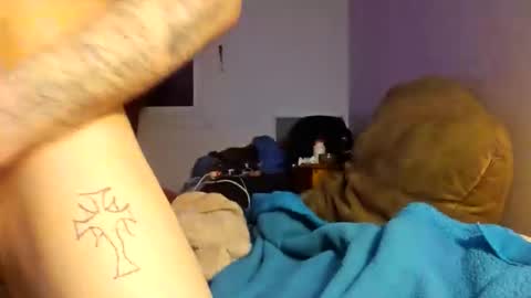 Snapshot of danydevil chatting on March 10, 2026, 6:29 am danydevil online show from March 10, 2026, 6:29 am