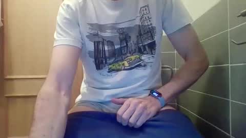 Snapshot of danydotado chatting on February 10, 2026, 9:46 am danydotado online show from February 10, 2026, 9:46 am