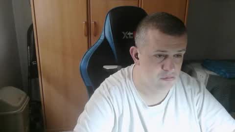 danysanchez1981 online show from February 27, 2026, 9:42 am