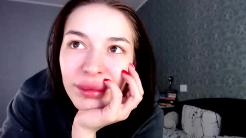 Daphne Darkthorn online show from January 11, 2026, 6:07 am