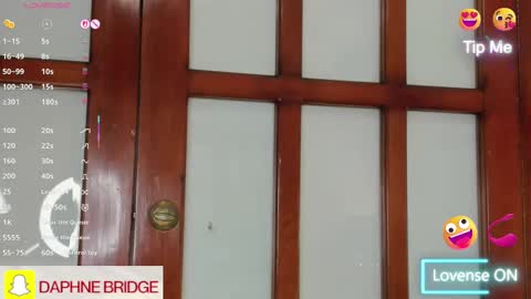 Daphne Bridge online show from September 18, 2025, 11:18 pm