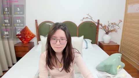 Snapshot of daphnedawn chatting on November 17, 2025, 1:00 am Dawn online show from November 17, 2025, 1:00 am