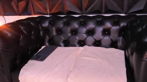 Daphne online show from March 10, 2025, 8:23 pm