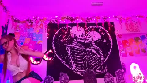 Daphne Madison online show from October 9, 2025, 12:08 am