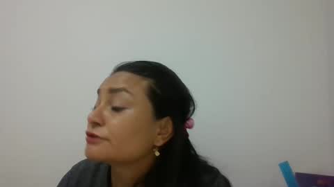 dapnne online show from February 12, 2025, 2:43 pm