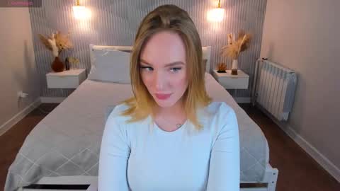 Snapshot of daralex_ chatting on February 9, 2026, 8:18 am Daralex online show from February 9, 2026, 8:18 am