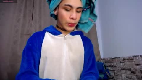 DARA online show from April 18, 2026, 11:38 pm