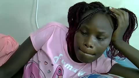 ESTHER online show from February 25, 2025, 11:33 pm