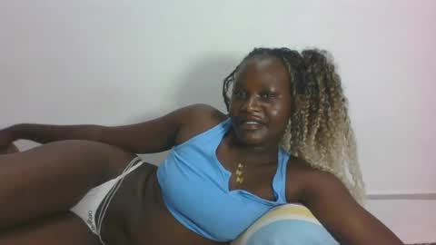 Snapshot of darberry21 chatting on July 24, 2026, 5:27 am ESTHER online show from July 24, 2026, 5:27 am