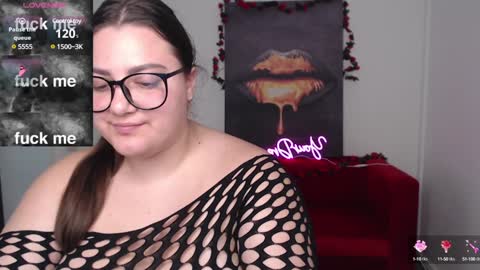 Snapshot of dariamur chatting on December 2, 2024, 10:28 am DariaMur online show from December 2, 2024, 10:28 am