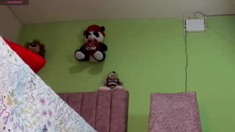 dariana_hot online show from November 7, 2025, 1:33 pm