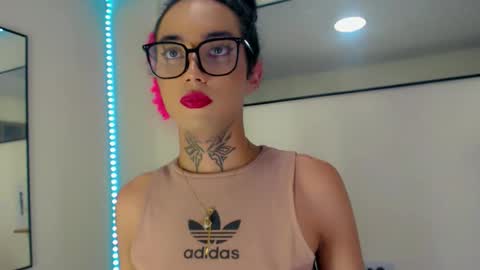 Dary online show from April 14, 2026, 9:43 pm