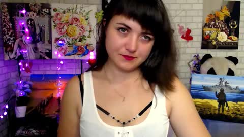 Snapshot of darina_m_ chatting on October 5, 2025, 5:39 am Darina online show from October 5, 2025, 5:39 am