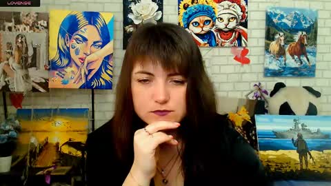 Snapshot of darina_m_ chatting on April 30, 2026, 4:52 am Darina online show from April 30, 2026, 4:52 am