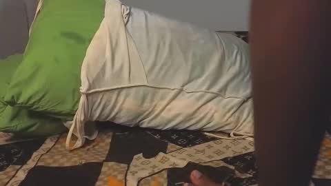 Snapshot of darineberry chatting on February 12, 2026, 3:01 am berry online show from February 12, 2026, 3:01 am