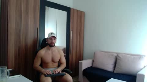 darius_94 online show from April 11, 2026, 7:45 am