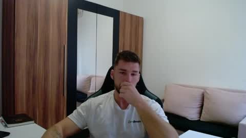 Snapshot of darius_94 chatting on April 20, 2026, 4:48 am darius_94 online show from April 20, 2026, 4:48 am