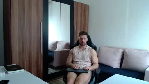 Snapshot of darius_94 chatting on April 29, 2026, 7:12 am darius_94 online show from April 29, 2026, 7:12 am