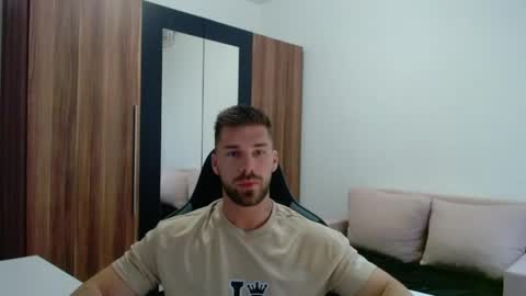 Snapshot of darius_94 chatting on May 17, 2026, 10:55 am darius_94 online show from May 17, 2026, 10:55 am