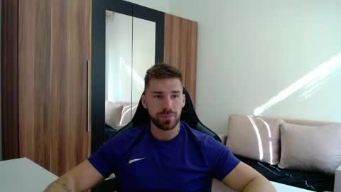 Snapshot of darius_94 chatting on May 19, 2026, 6:09 am darius_94 online show from May 19, 2026, 6:09 am