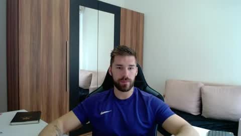 Snapshot of darius_94 chatting on June 13, 2026, 7:17 am darius_94 online show from June 13, 2026, 7:17 am