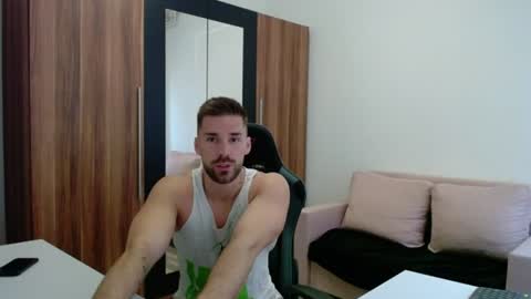 Snapshot of darius_94 chatting on June 24, 2026, 9:08 am darius_94 online show from June 24, 2026, 9:08 am