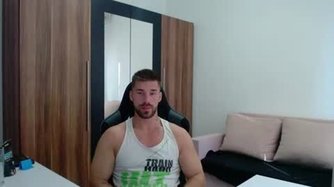 Snapshot of darius_94 chatting on July 1, 2026, 6:26 am darius_94 online show from July 1, 2026, 6:26 am