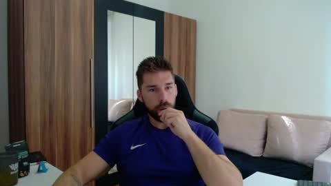 Snapshot of darius_94 chatting on July 18, 2026, 6:50 am darius_94 online show from July 18, 2026, 6:50 am