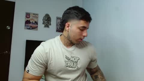 Darius Phoenix  online show from October 26, 2025, 10:25 pm