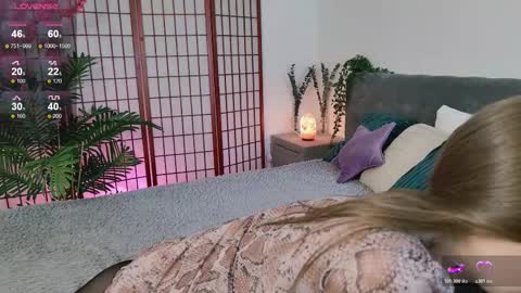 Call me Amy online show from November 16, 2025, 9:09 pm