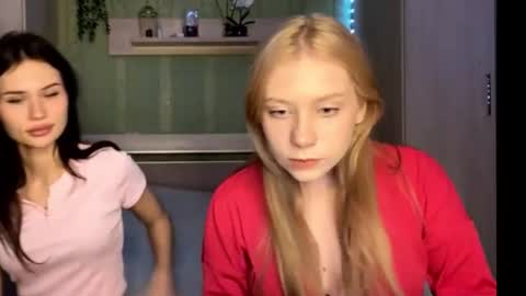 dark cherie  stacy online show from November 5, 2025, 6:52 pm