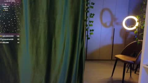 Snapshot of dark_honey_ chatting on April 18, 2026, 7:07 pm Nova online show from April 18, 2026, 7:07 pm
