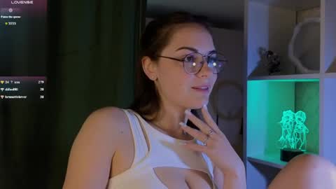 Snapshot of dark_honey_ chatting on May 9, 2026, 3:28 pm Nova online show from May 9, 2026, 3:28 pm