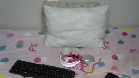 dark_lovly online show from September 28, 2025, 12:43 pm