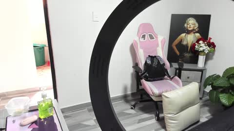 Snapshot of dark_madison chatting on January 2, 2025, 7:18 pm CELESTE online show from January 2, 2025, 7:18 pm