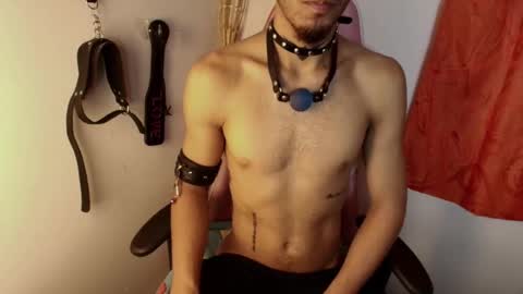 Snapshot of dark_rosse1 chatting on February 8, 2026, 11:02 am rosse online show from February 8, 2026, 11:02 am