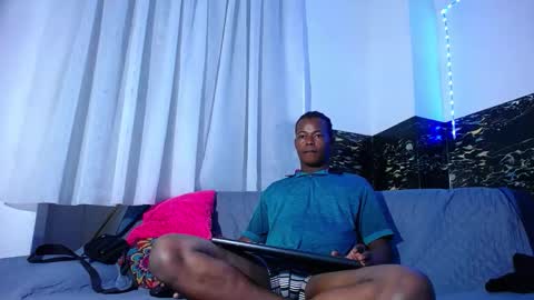 Chris  online show from November 3, 2025, 6:31 pm