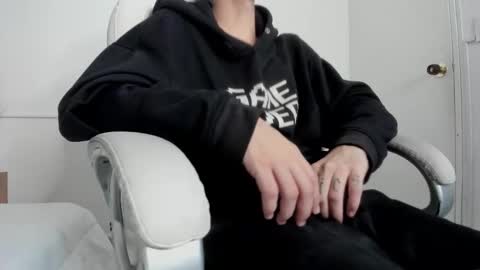 dark_sun333 online show from September 21, 2025, 8:54 pm