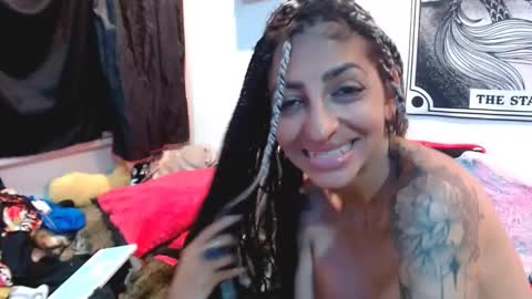 dark_temptation77 online show from October 1, 2025, 7:53 pm