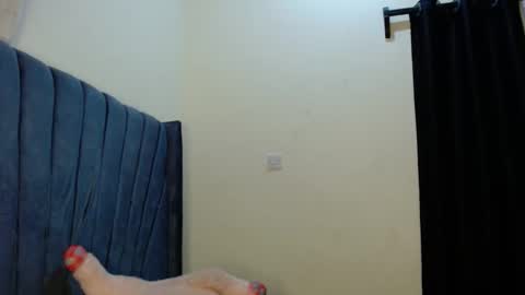 Tiff online show from April 18, 2026, 3:54 am