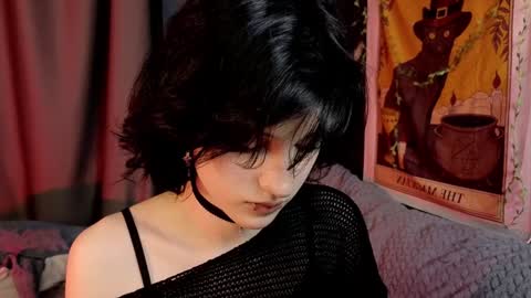 Vamp  online show from February 7, 2025, 10:41 pm