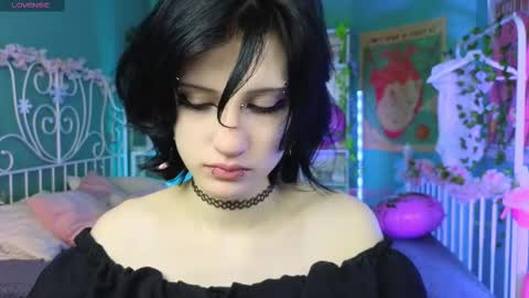 Vamp  online show from February 20, 2025, 11:54 pm