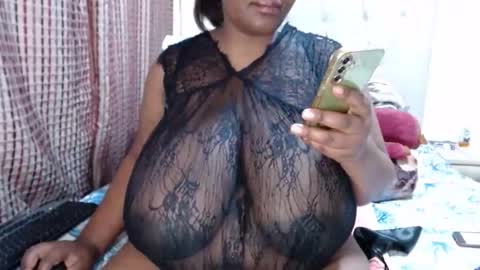Snapshot of darkbusty chatting on October 13, 2025, 6:35 am DarkBusty online show from October 13, 2025, 6:35 am