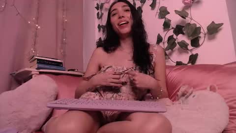  Candy   online show from September 27, 2025, 2:27 am