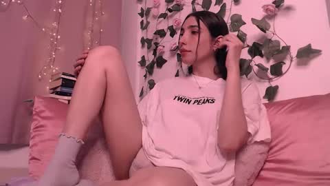  Candy   online show from September 28, 2025, 2:39 am