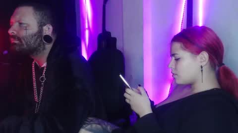 darkclothes online show from February 23, 2025, 7:44 am