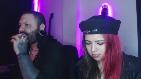 darkclothes online show from February 27, 2025, 8:50 am