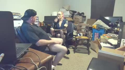 Snapshot of darkestparadox chatting on September 29, 2025, 10:42 am Darkest Paradox online show from September 29, 2025, 10:42 am